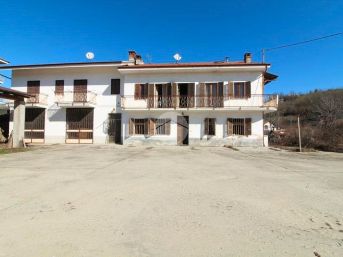 Casa con 6 locali in vendita in Frazione sant'antonio, Monticello d'Alba