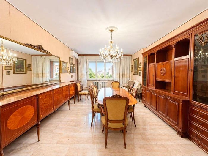 Appartamento trilocale in vendita in Via Costantino Perazzi, San Martino, Novara