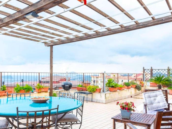 Appartamento con 6 locali in vendita in via MANZONI, Posillipo, Napoli