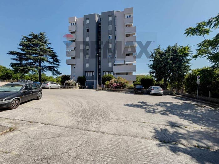 Appartamento con 5 locali in vendita in Piazza Giuseppe Mazzini, Centro, Lanciano