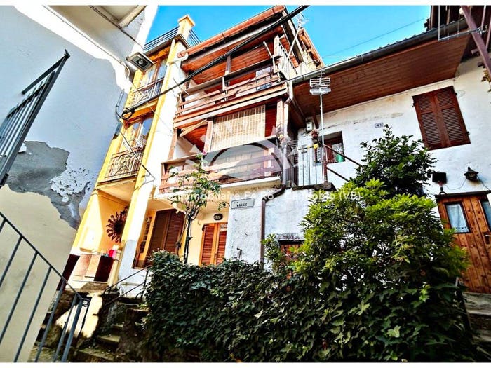 Casa bilocale in vendita in Via Ungiasca, Ungiasca, Cossogno