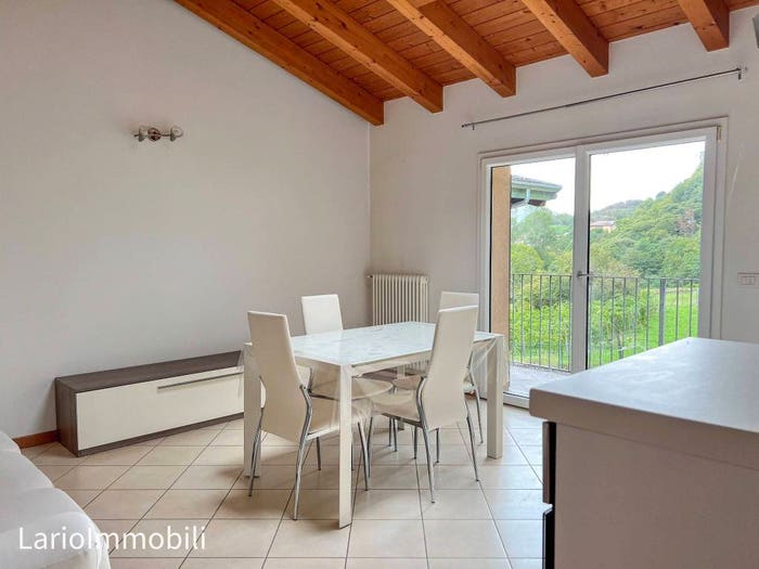 Appartamento trilocale in vendita in Via Sirta, Cosio Centro Piagno, Cosio Valtellino