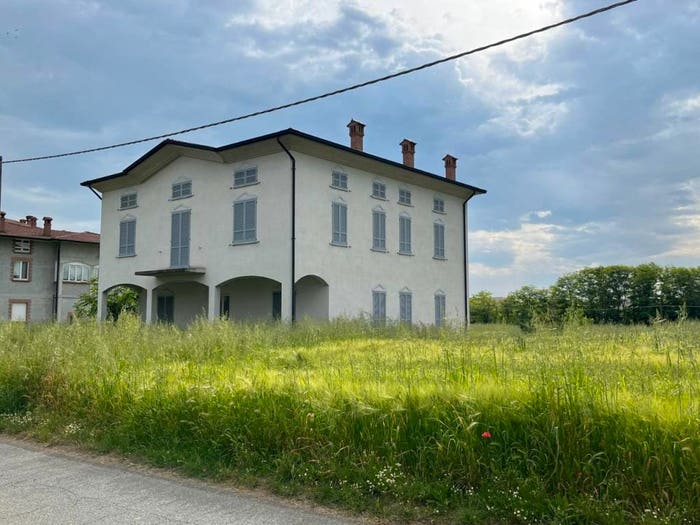 Casa con 6 locali in vendita in Larzano, Rivergaro