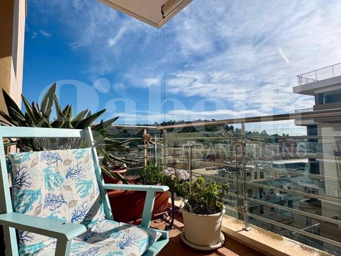 Appartamento quadrilocale in vendita in Via dei Falconi, Bonaria, Cagliari