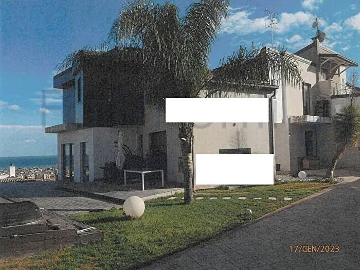 Casa trilocale in vendita in Via Muracche, Tortoreto Lido, Tortoreto
