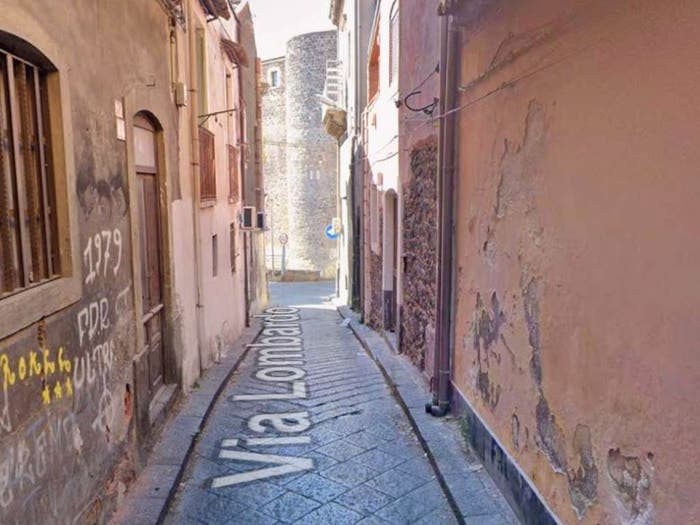 Appartamento con 6 locali in vendita in Via Lombardo, Centro Storico, Catania