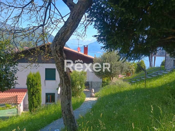Casa con 6 locali in vendita in Via Padre Giambattista Pigato, Centro, Menaggio