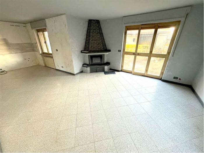 Casa con 6 locali in vendita in Centro, Basaluzzo