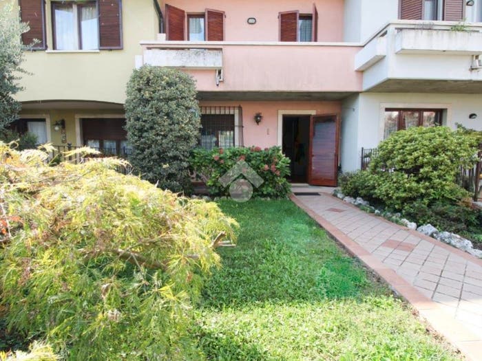 Casa con 5 locali in vendita in Via Garibaldi, Nuvolento