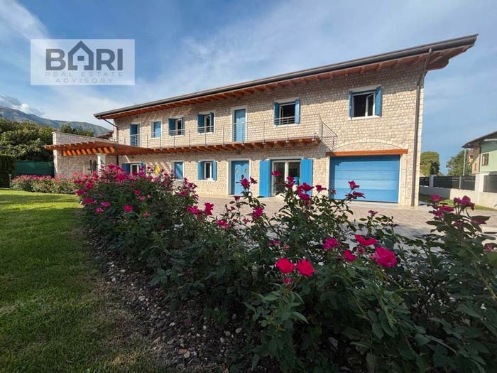 Casa trilocale in vendita in Via Vicin, Aviano Castello, Aviano