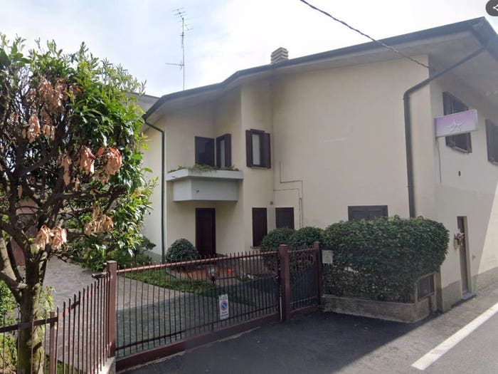 Casa con 6 locali in vendita in Via Francesco Baracca, Centro, Mariano Comense