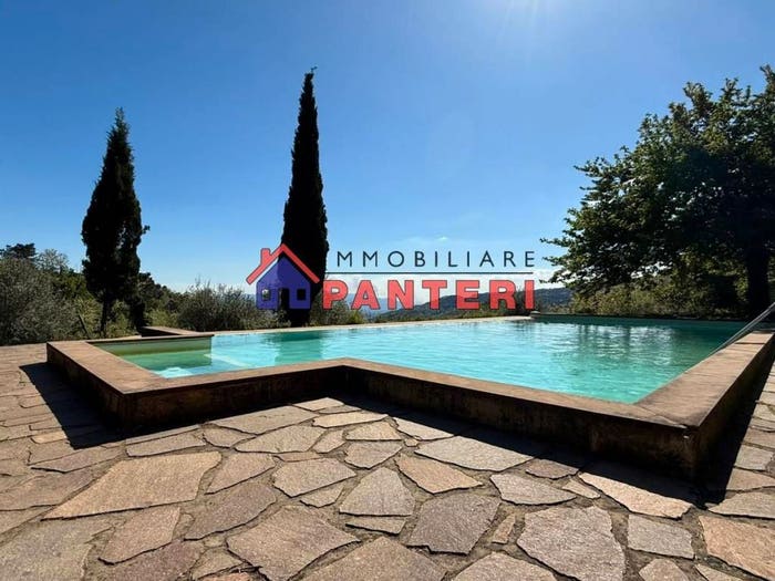 Casa con 6 locali in vendita in Via Casa Nuova, Castelli Pescia Nord, Pescia