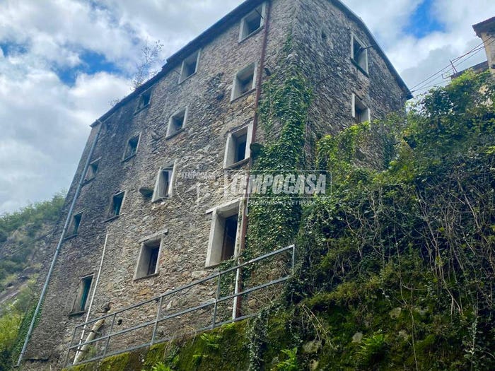 Casa quadrilocale in vendita in Località Gronda, San Carlo Antona, Massa