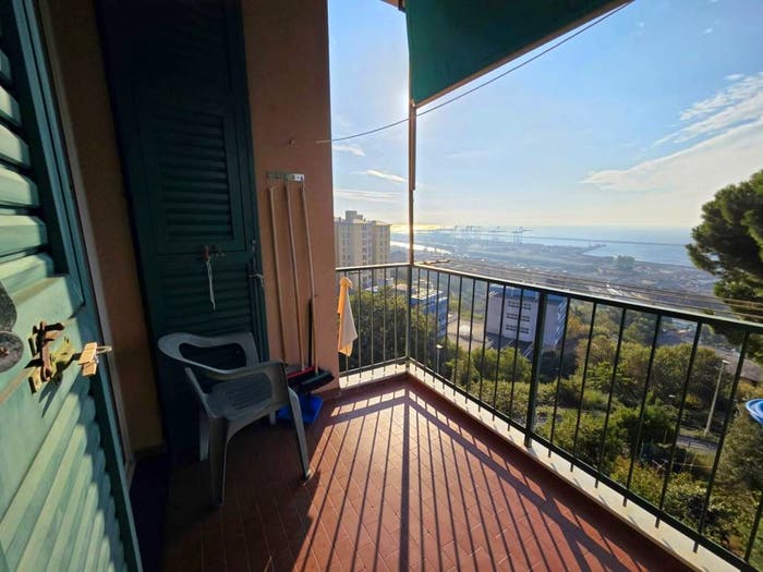Appartamento quadrilocale in vendita in Via Gaetano Salvemini, Pra', Genova
