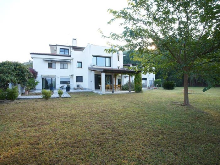Casa con 6 locali in vendita in Strada Capo D'Acqua snc, Cassino