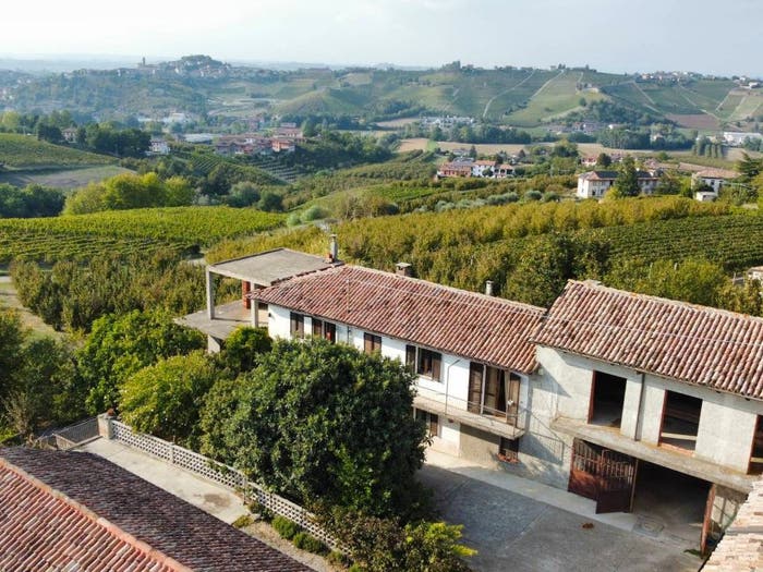 Casa con 5 locali in vendita in Via Carossi, Castagnole delle Lanze