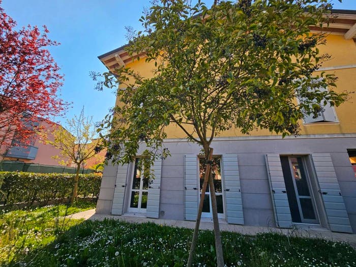 Casa con 6 locali in vendita in Centro, Medolla