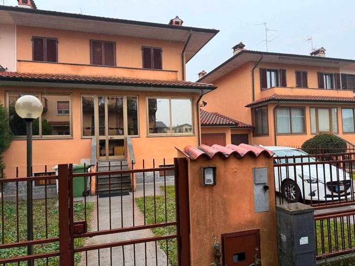 Casa quadrilocale in vendita in Via Guglielmo Marconi, Torre Del Mangano, Certosa di Pavia
