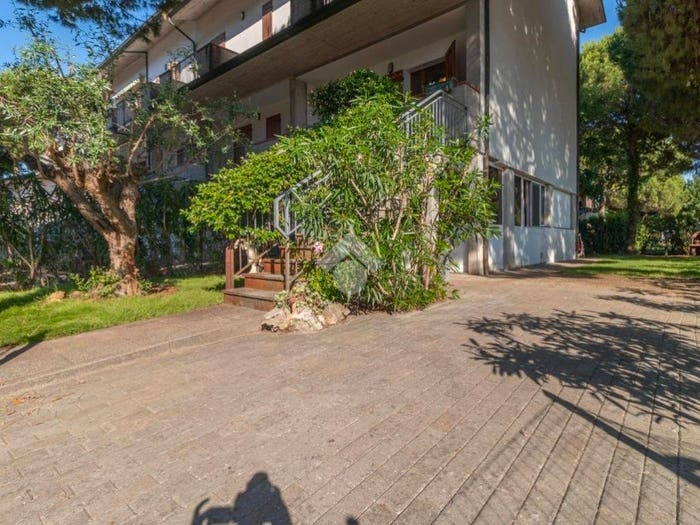 Casa con 6 locali in vendita in Via Piemonte, Pinarella, Cervia