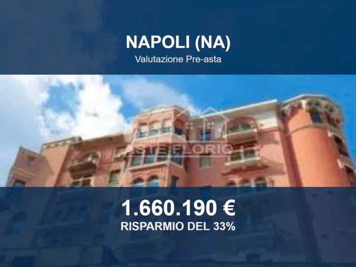 Appartamento con 6 locali in vendita in Via del Parco Grifeo, Chiaia Mergellina, Napoli