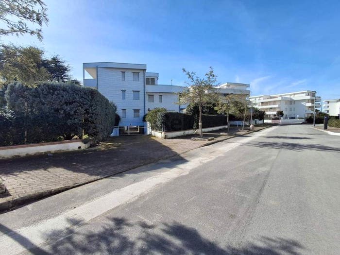 Appartamento trilocale in vendita in Viale Marte Traversa, Marina Di Lesina, Lesina
