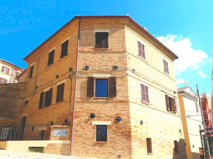 Appartamento con 5 locali in vendita in Via Andriolo, Sant'Angelo in Pontano