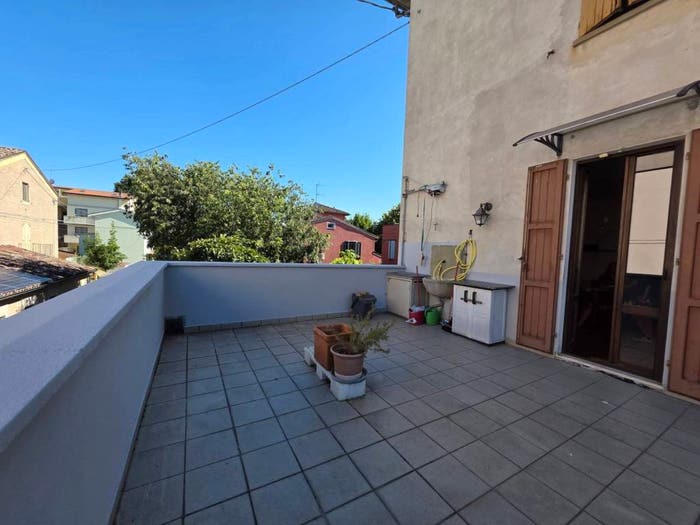 Appartamento quadrilocale in vendita in Via Compostela, Vicofertile, Parma