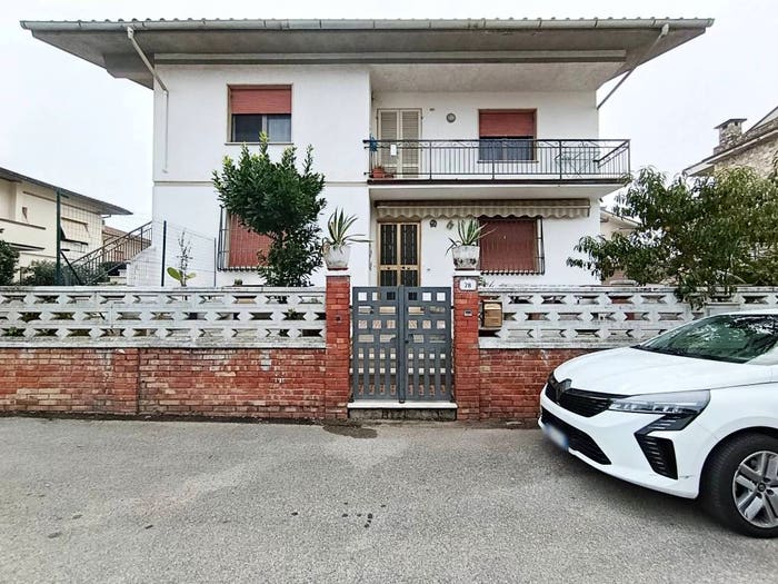 Casa quadrilocale in vendita in Via Vladimir Ilic Ulianov Lenin, Cintolese, Monsummano Terme