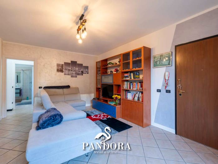 Appartamento trilocale in vendita in Via Antonio Meucci, Centro, Borgo Ticino