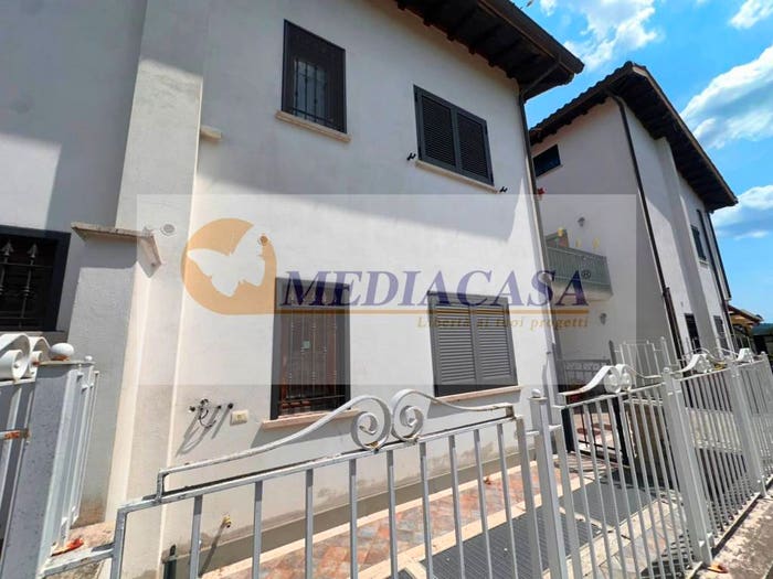 Appartamento quadrilocale in vendita in Via Giovanni Ferrauti, Calcata