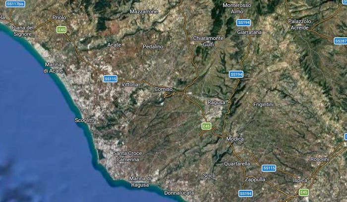 Appartamento quadrilocale in vendita in Via Pietro Colletta, Centro, Comiso