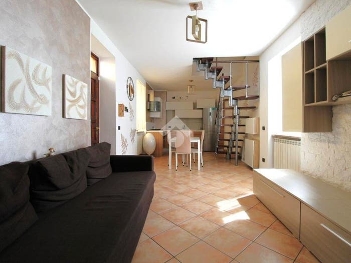 Appartamento trilocale in vendita in Via Solferino, Centro, Veduggio con Colzano