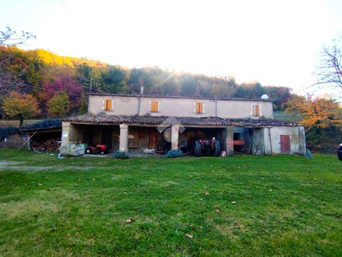 Casa con 5 locali in vendita in Via Nuvoleto, Mercato Saraceno