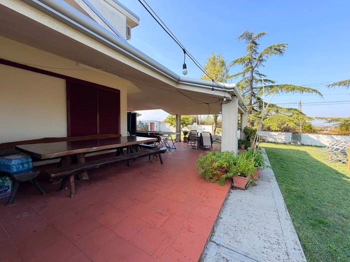 Casa quadrilocale in vendita in Via Coriano, Coriano