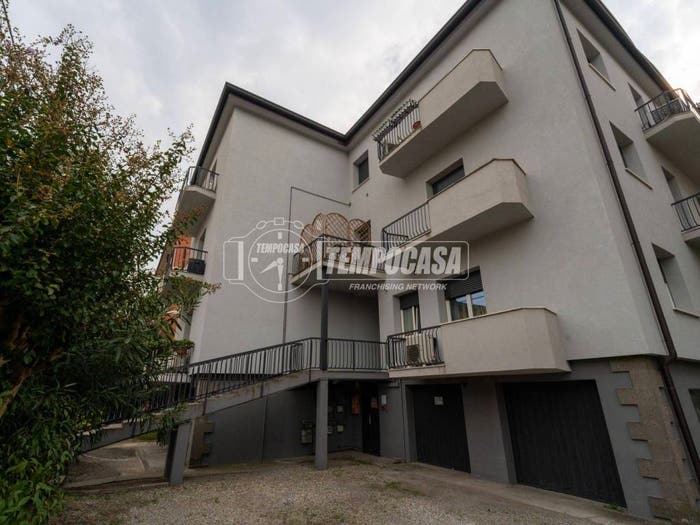 Appartamento trilocale in vendita in Via Cavalli, Semicentro, Crema
