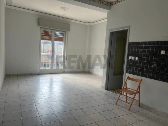 Appartamento con 6 locali in vendita in Via Ugo Foscolo, Paternò