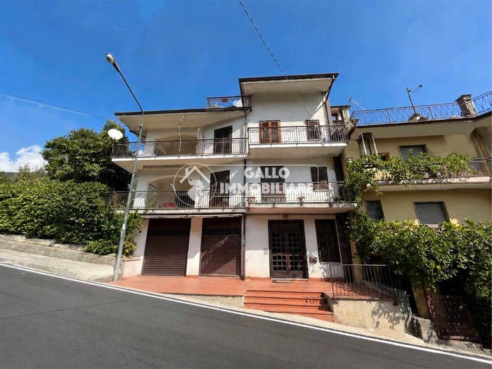 Appartamento quadrilocale in vendita in Corso Vittorio Emanuele II, Centro, Monteforte Irpino
