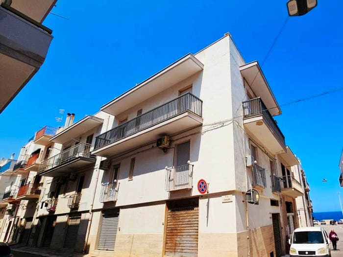 Appartamento trilocale in vendita in Via Cerere, Centro, Polignano a Mare