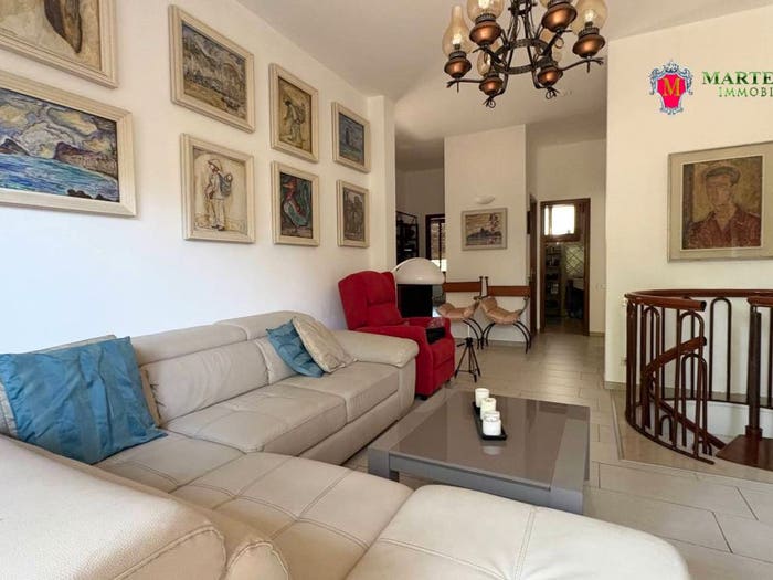 Appartamento con 5 locali in vendita in Piazza Aldo Moro, Centro, Campi Bisenzio
