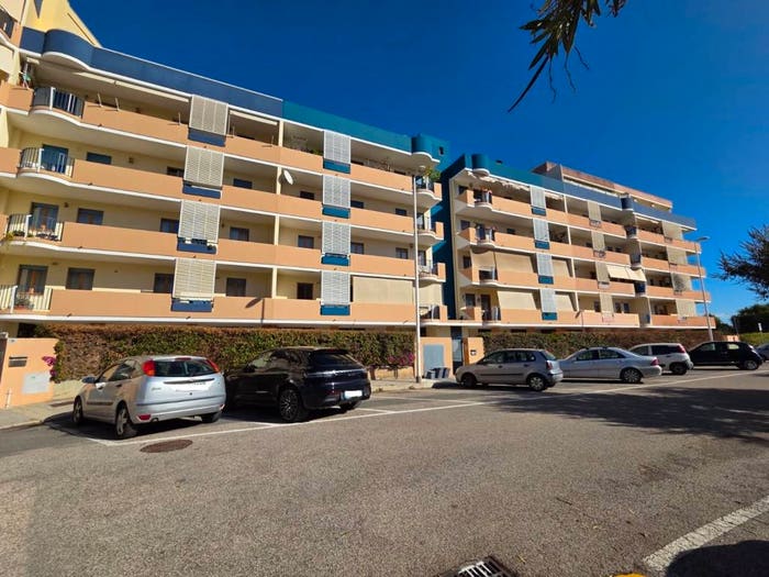 Appartamento trilocale in vendita in Via Renato Prunas, Sant'Elia, Cagliari