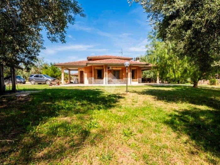 Casa con 5 locali in vendita in Via A Moscatelli, Mentana