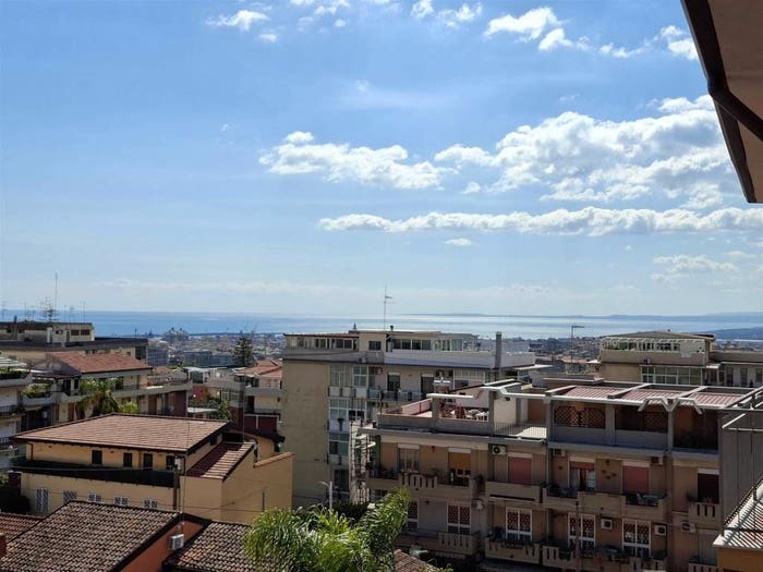 Appartamento con 5 locali in vendita in Via Villafranca, Cibali, Catania