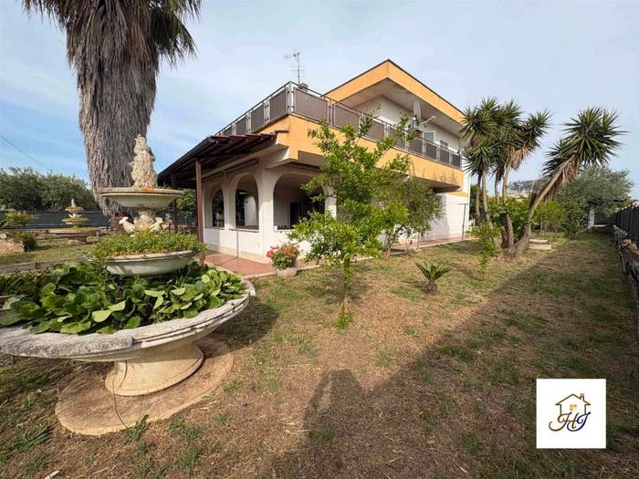 Casa con 6 locali in vendita in via palombara, Loricina Seccia Tre Cancelli, Nettuno