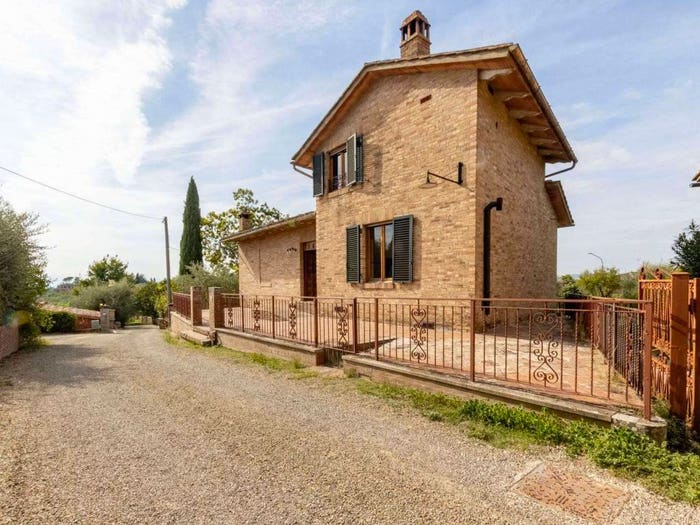 Casa con 6 locali in vendita in Fuori Porta Romana, Siena