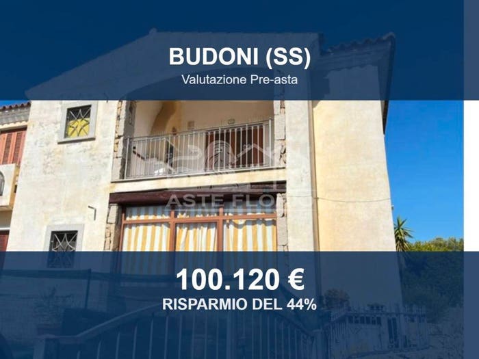 Appartamento trilocale in vendita in Via Diomede, Tanaunella, Budoni
