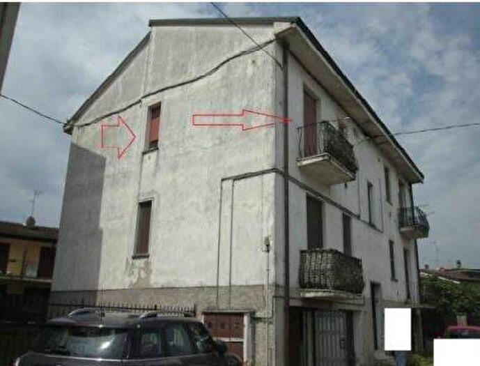 Appartamento quadrilocale in vendita in Via Milano, Valera Fratta