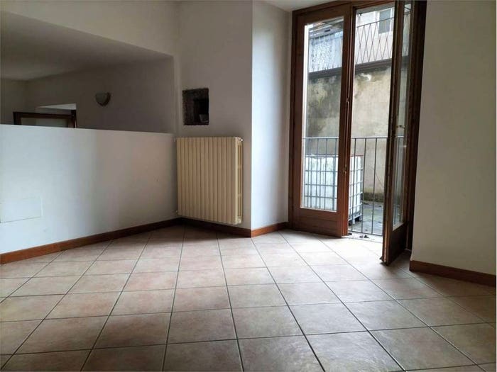 Appartamento monolocale in vendita in Brembilla, Val Brembilla