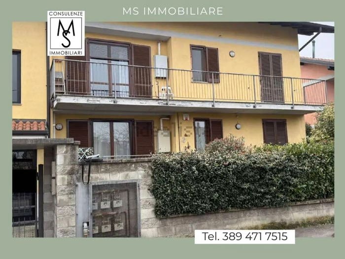 Appartamento trilocale in vendita in Via Claudio Treves, Castano Primo