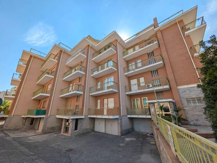 Appartamento bilocale in vendita in Via Aurelia, Centro, Ceriale