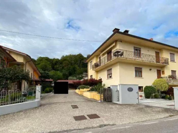 Appartamento quadrilocale in vendita in Via Alessandro Manzoni, Centro, Chiampo